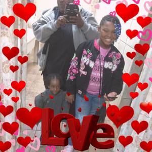 Meet your Posher, Ebony